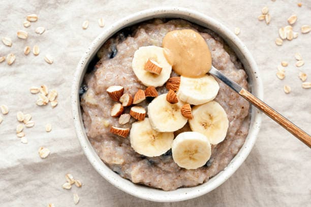 Porridge fruité au fromage blanc : Recette de Porridge fruité au